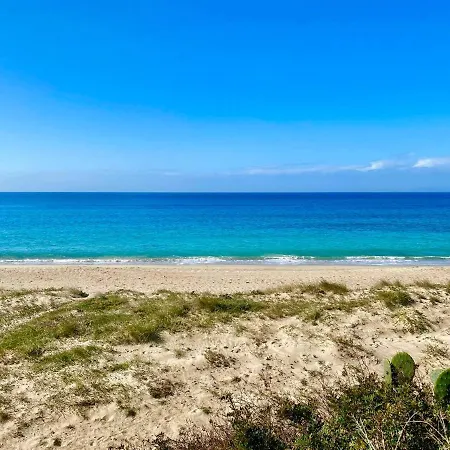 Beachfront House Sardegna * Geremeas
