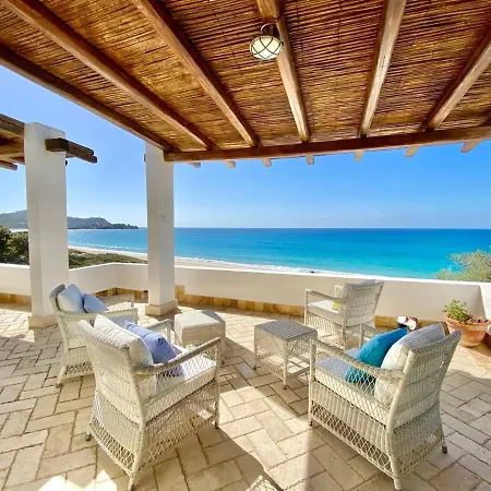 Beachfront House Sardegna Geremeas