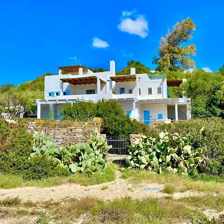 Beachfront House Sardegna * Geremeas
