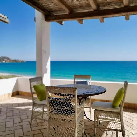 Beachfront House Sardegna Geremeas