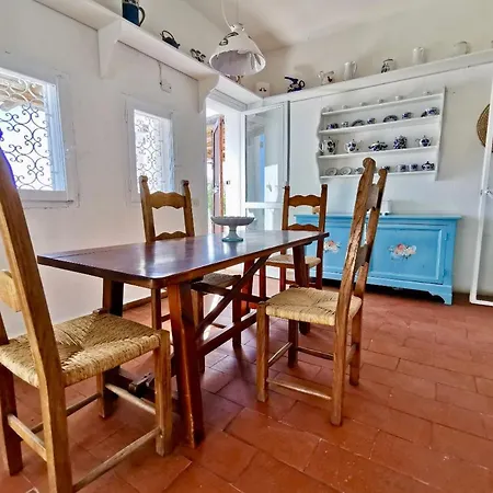 Beachfront House Sardegna Apartment *